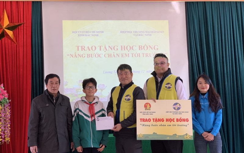 4FCB4CA4-5C3A-4DF0-AEC9-9273ACA9856C