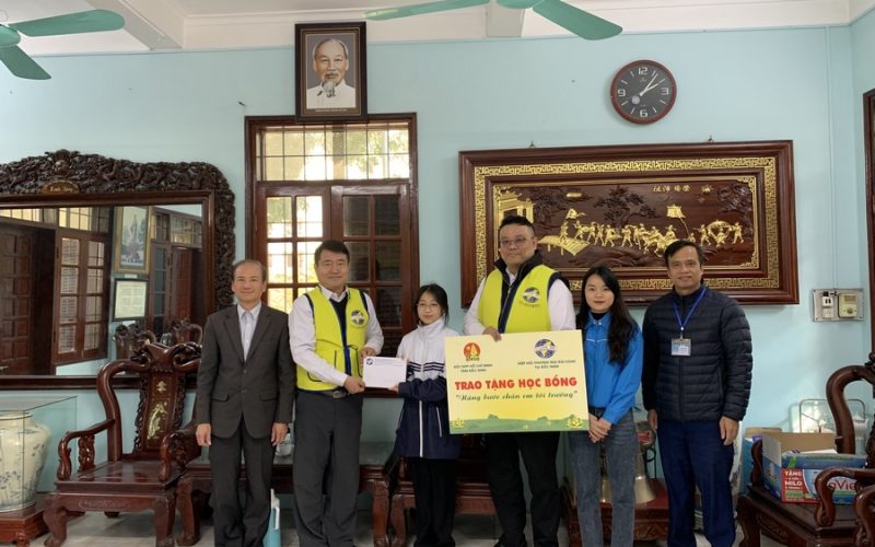 F65C0E05-2EA5-4A46-B46E-962943DCEC0E