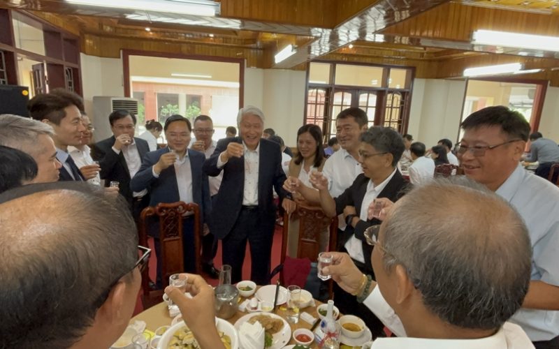 92E1833F-5526-49C5-9404-BD48892CC42A