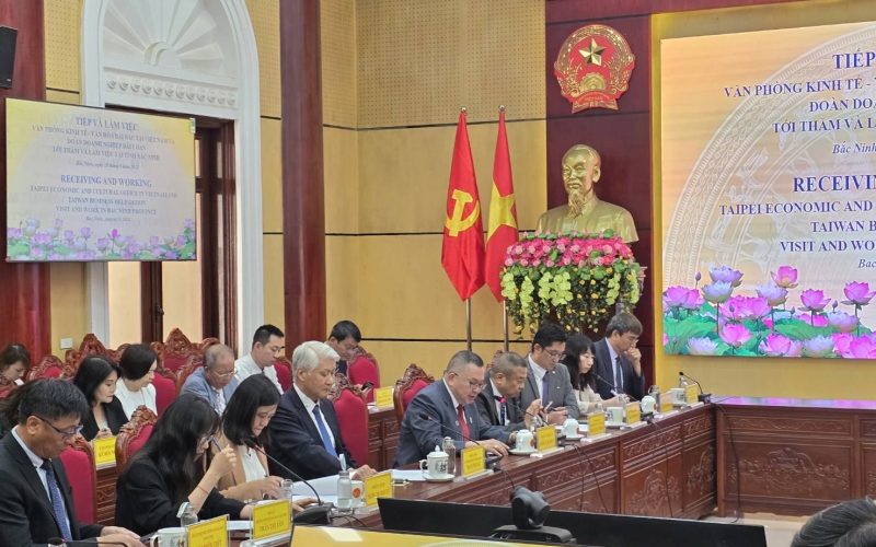 D1E06299-0976-4199-860C-D847921E8922