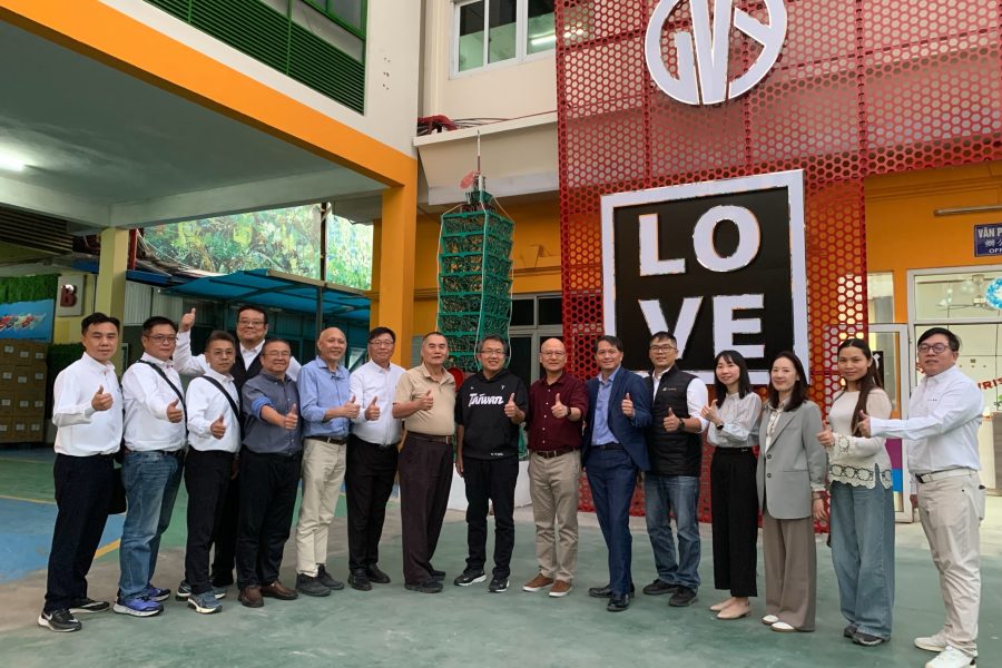 駐越南代表處劉世忠大使率團參訪鞋美工業責任有限公司